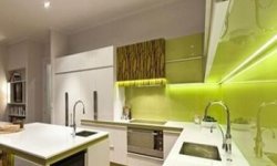 Варианты подсветки рабочей зоны в кухне